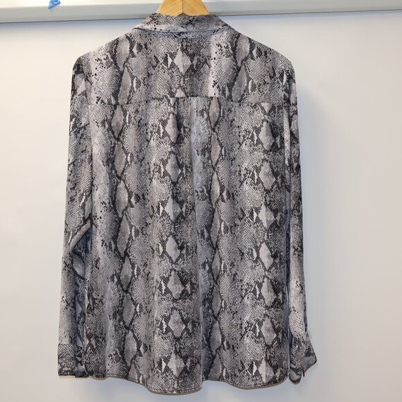New York & Company Button Front Back Yoke, Cuffs Sz XL Chic Snake Print Blouse - Picture 11 of 14